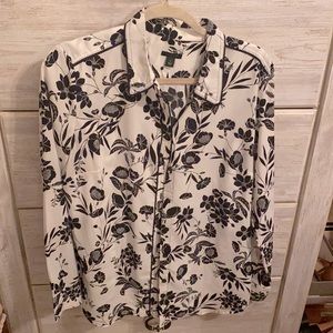 Blouse black and white button down